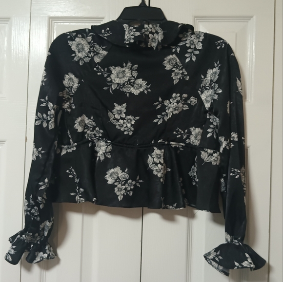 Revolve Donna Mizani Kiara Floral Print Cropped Top - Picture 4 of 7